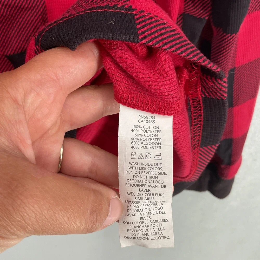 The Children's Place Boys Henley Buffalo Plaid Red Black Waffle Knit XL 14